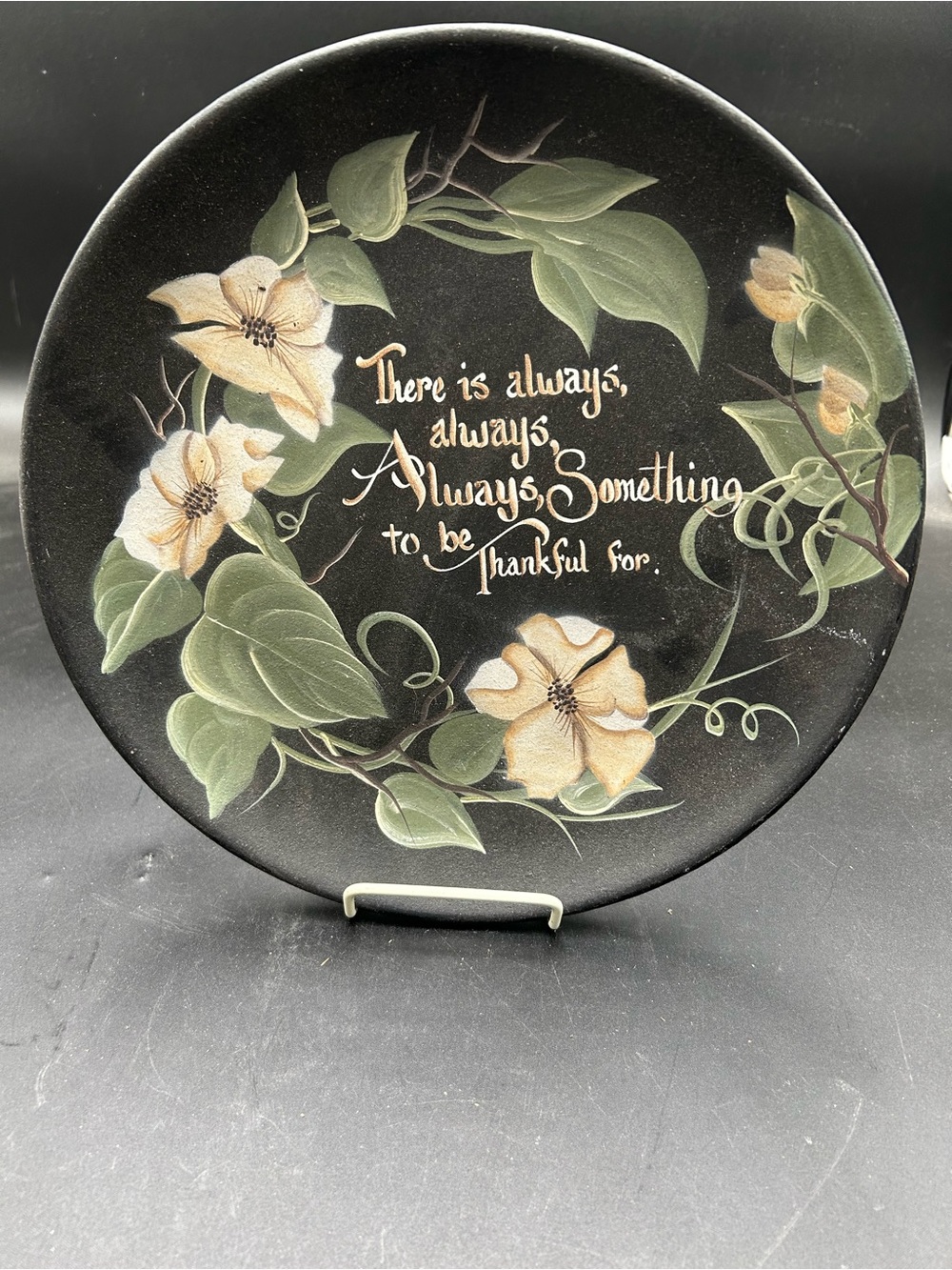 Decorative Thankful Floral Wall Plate - Black and Cream by hearthside collection